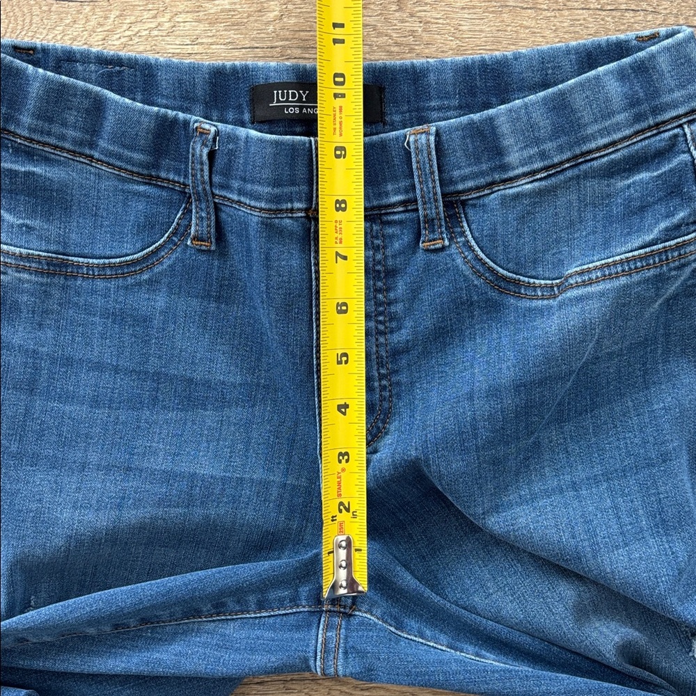 Judy Blue 7/28 Cuffed Capri Jeans Pull On Stretch Comfort Waist Womens - Picture 5 of 8